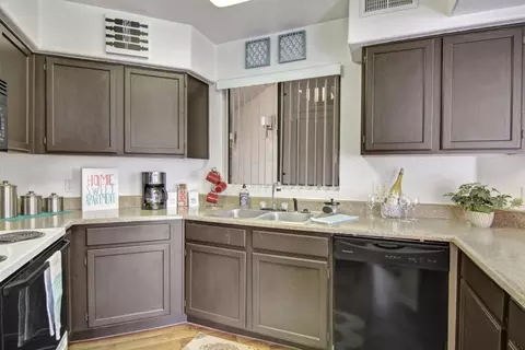 3848 N 3rd Ave #2001, Phoenix, AZ 85013 photo 1