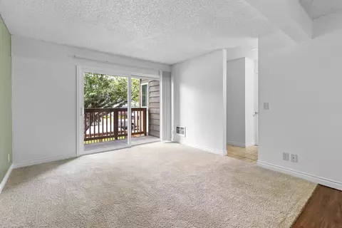 2950 NE 23rd St #005, Gresham, OR 97030 photo 4