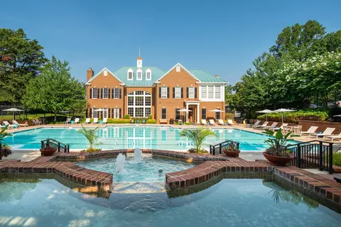 9860 Fairfax Sq #924-104, Fairfax, VA 22031