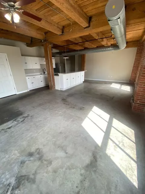 415 N 3rd Street 605 #503, Saint Joseph, MO 64501