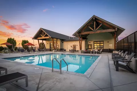 5651 W 36th Pl #C330, Kennewick, WA 99338