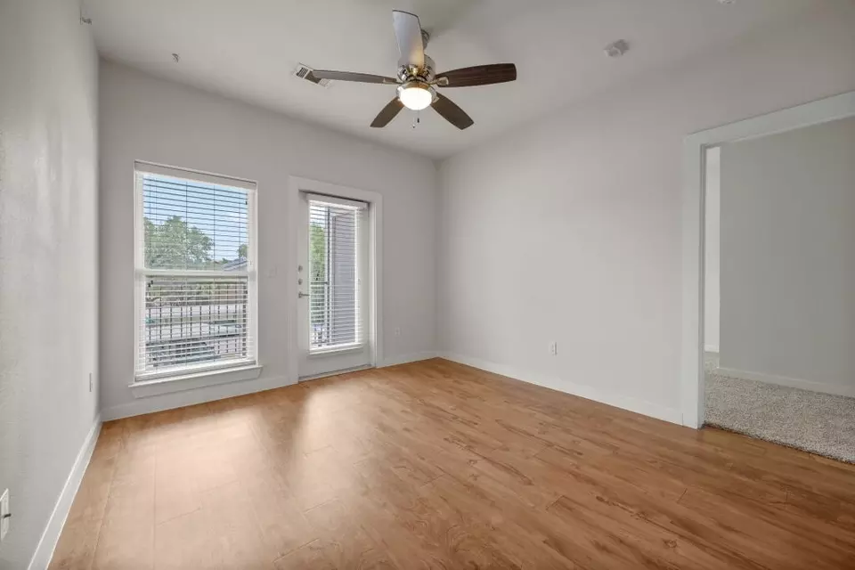  6725 Circle South Rd #C-C-1244, Austin, TX 78745 photo 2
