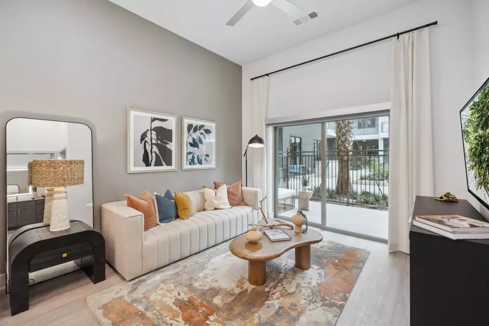 1617 Enid St #384, Houston, TX 77009 photo 2