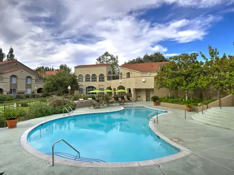 351 Hodencamp Rd #327-097, Thousand Oaks, CA 91360