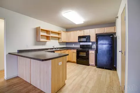 301 2nd St E #406, Williston, ND 58801