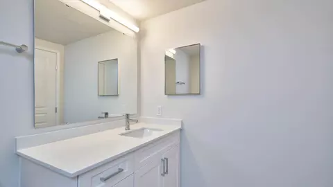 2801 Western Ave #309, Seattle, WA 98121