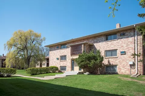 8916 Nicollet Ave S #8900-10, Bloomington, MN 55420
