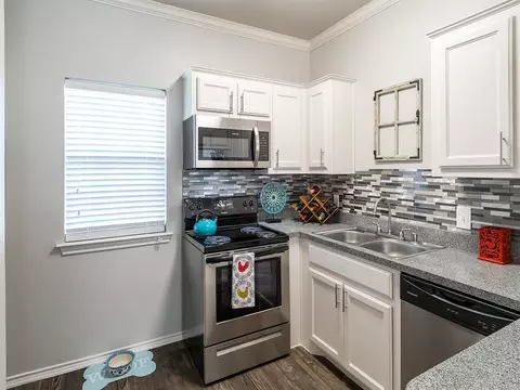 2129 Holly Oaks Ln #231, Weatherford, TX 76085