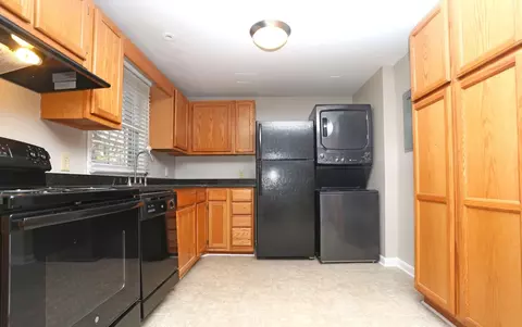 612 Hillsborough St #38, Chapel Hill, NC 27514