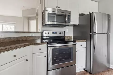 1552 E Gate Way #201, Pleasanton, CA 94566
