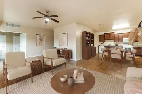 1616 Adventurland Dr NW #6118, Altoona, IA 50009