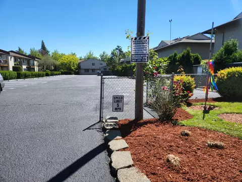 324 NE 100th St #268, Portland, OR 97220