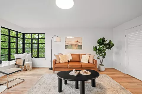 703 Bellevue Ave E #A33, Seattle, WA 98102