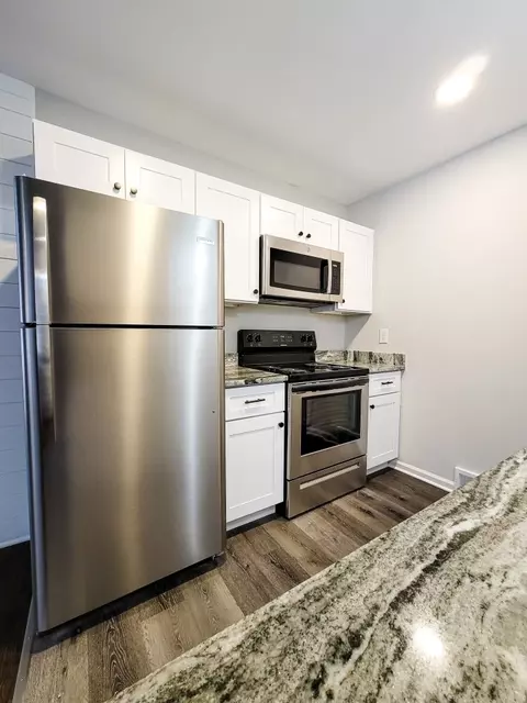 590 E Lewiston #204, Ferndale, MI 48220
