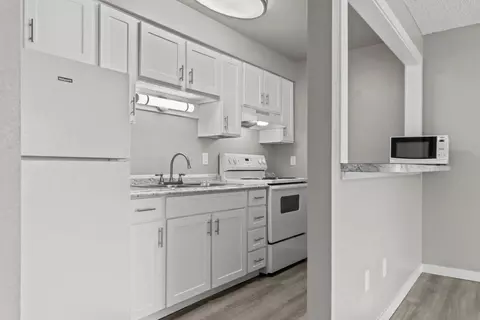 2136 W Riverside Ave #223, Spokane, WA 99201