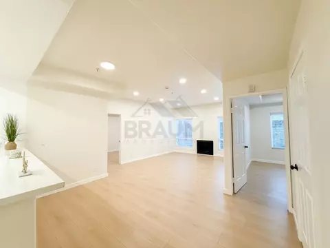 11035 Moorpark St #102, Los Angeles, CA 91602