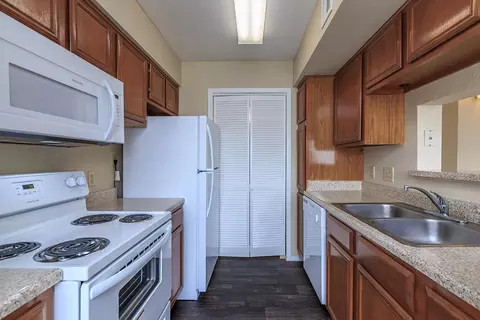 5675 Purple Sage Rd #5-514, Houston, TX 77049
