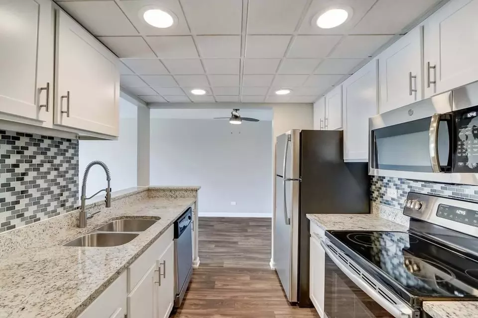  701 Royal Saint George Dr #799019, Naperville, IL 60563 photo 18