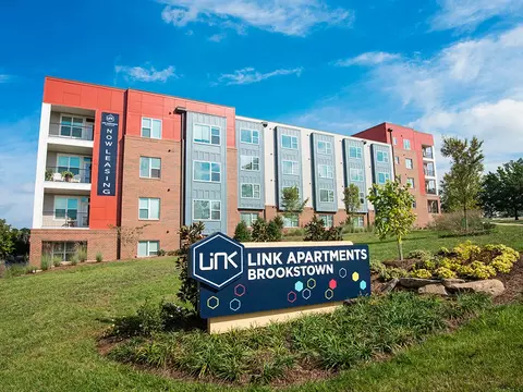 150 Peters Creek Pkwy #327, Winston Salem, NC 27101