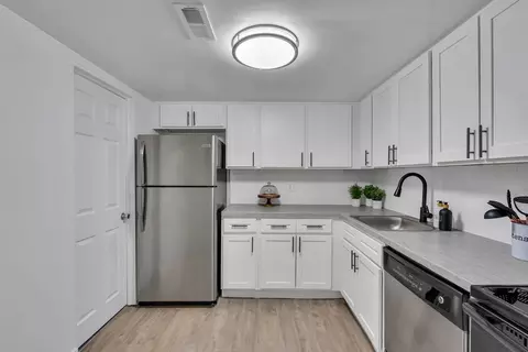 3228 Bristol Rd #328, Bensalem, PA 19020