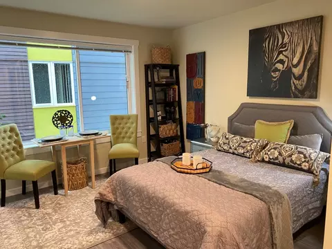 7339 43rd Ave S #303, Seattle, WA 98118