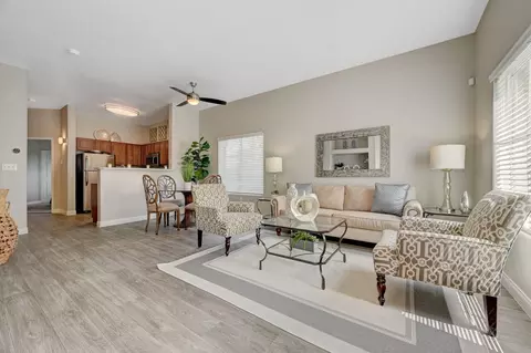 451 Crestdale Ln #015, Las Vegas, NV 89144