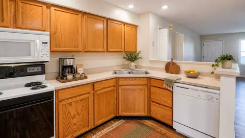 3296 Walnut Springs Dr #3-3265, Bloomington, IN 47401