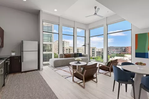 691 14th St NW #301, Atlanta, GA 30318