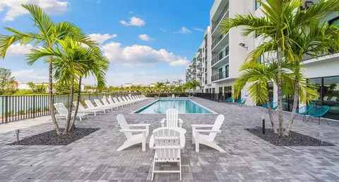 12950 SW 127th Ave #424, Miami, FL 33186