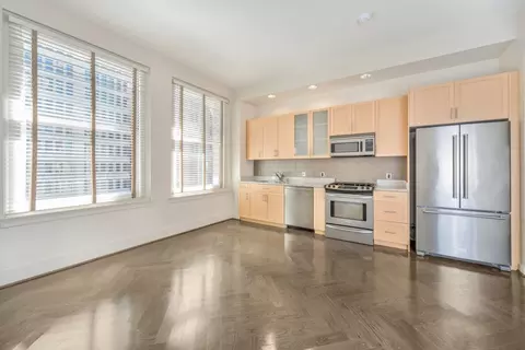 1301 4th Ave #0407, Seattle, WA 98101