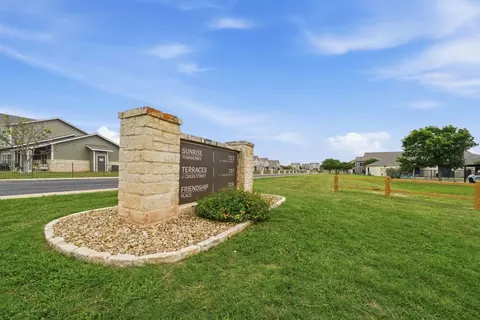 707 S Creek St #3-307, Fredericksburg, TX 78624