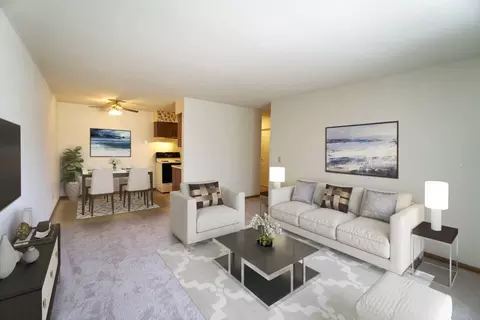 1601 N English St #209, Saint Paul, MN 55106