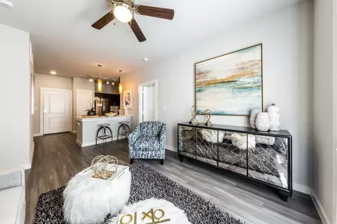8101 San Felipe Blvd #154, Austin, TX 78729