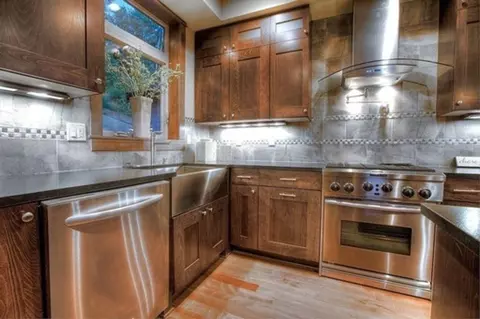 1322 Lake Washington Blvd N #A, Renton, WA 98056