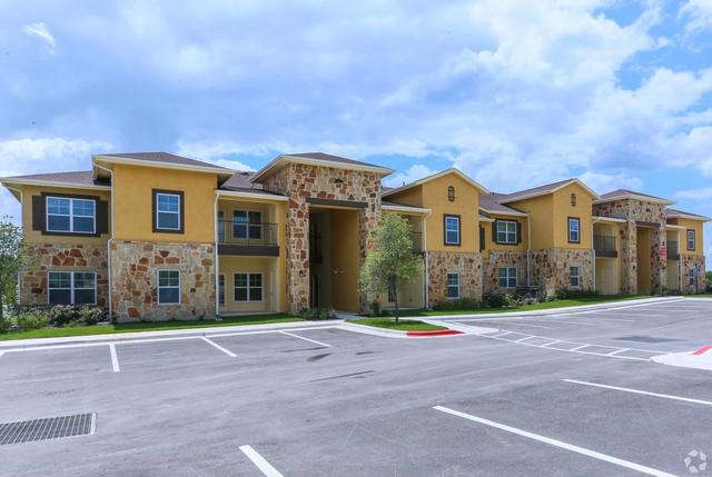 510 Kohlers Xing #23736, Kyle, TX 78640