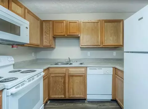 60 Heery Rd #1-54J, Newnan, GA 30263
