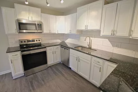 1700 Chapel Hill Rd #B8, Durham, NC 27707