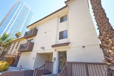724 S New Hampshire Ave #203, Los Angeles, CA 90005