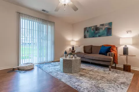 700 Bexley Pl #1047D, Greenwood, IN 46143