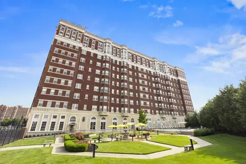 2625 N Meridian St #2625-1020, Indianapolis, IN 46208
