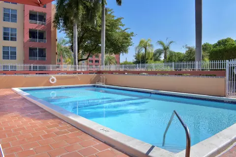 1900 SW 122nd Ave #111, Miami, FL 33175