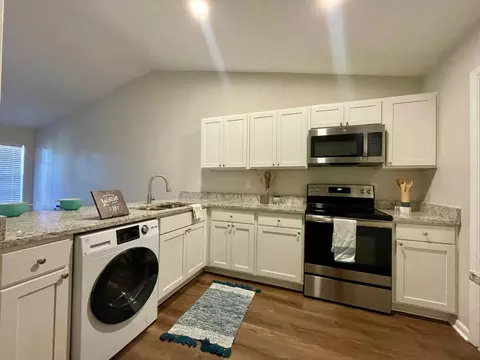 425 S 9th St #9091, Leesburg, FL 34748