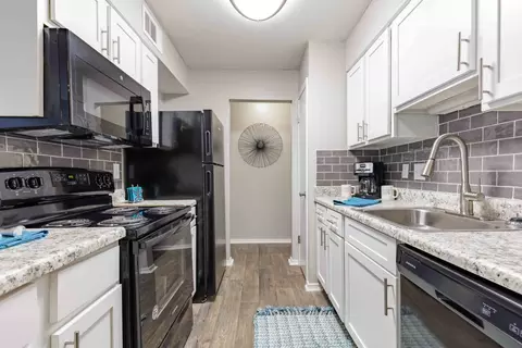27670 Us-98 #44, Daphne, AL 36526