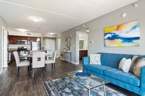 1255 Town Center Rd #4I, Vernon Hills, IL 60061