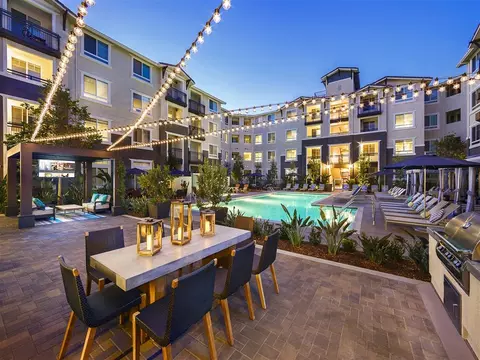 19401 Parthenia St #0-2005, Los Angeles, CA 91324