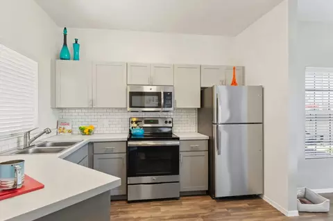 825 W Queen Creek Rd #10-2080, Chandler, AZ 85248
