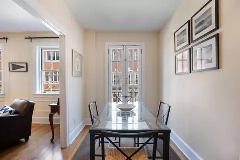 2130 Locust St #B01, Philadelphia, PA 19103