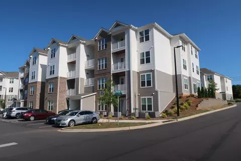 1332 Holly Rush Ln #211204, Denver, NC 28037