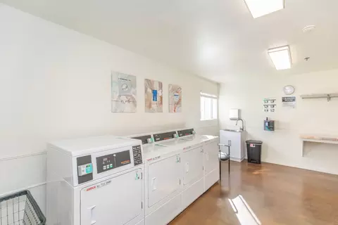 130 S 5th St #225, Lompoc, CA 93436