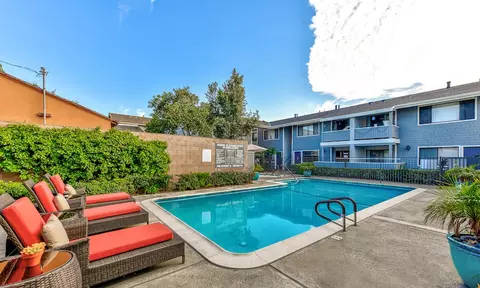 151 E 21st St #09, Costa Mesa, CA 92627